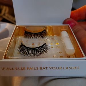 Battington Monroe Lash w/mini glue